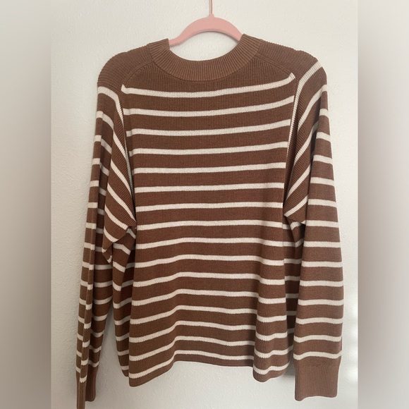 banana republic brown and white striped sweater - Picture 4 of 4